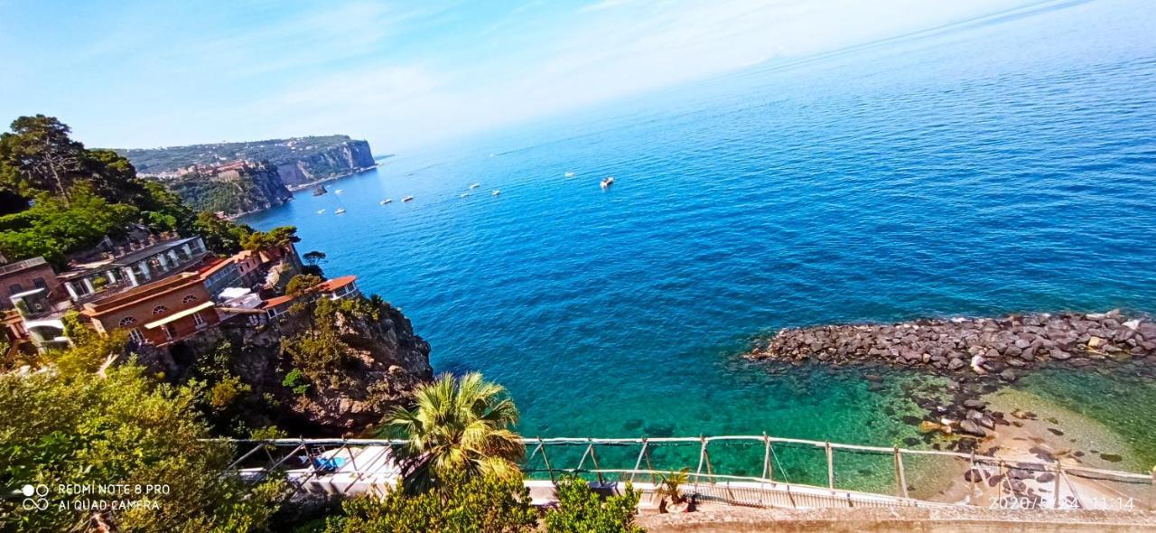 La Villa Degli Dei - Guest House Castellammare di Stabia Luaran gambar